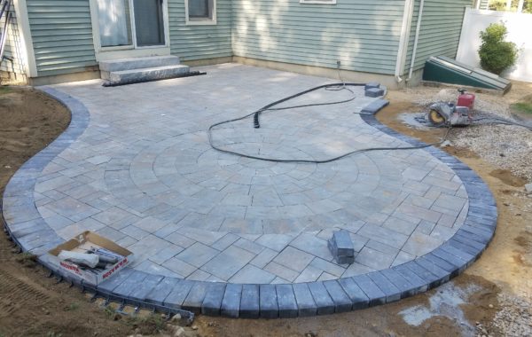 Patio with Circle Kit